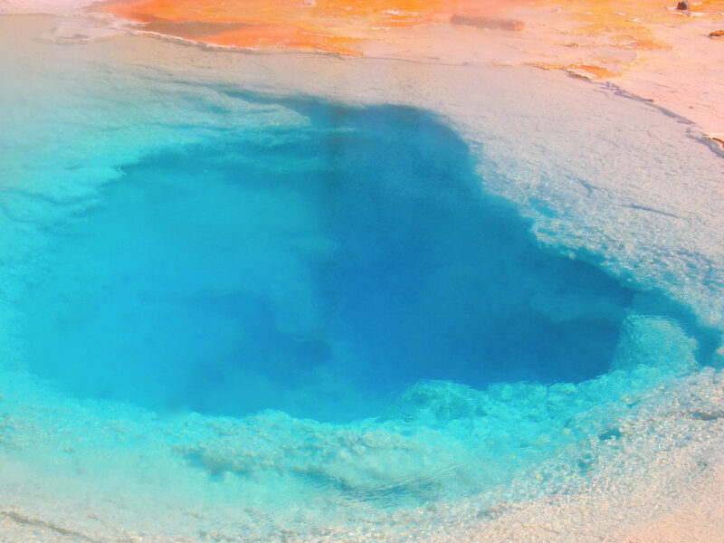 Yellowstone geyser image.
