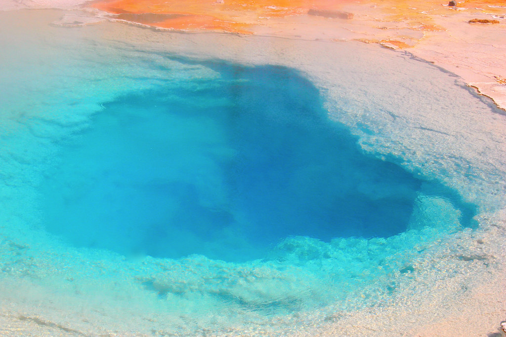 Yellowstone geyser image.