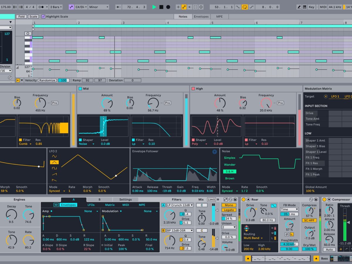Live screenshot showing fully-expanded Roar saturation/coloration tool, including multiband processing.