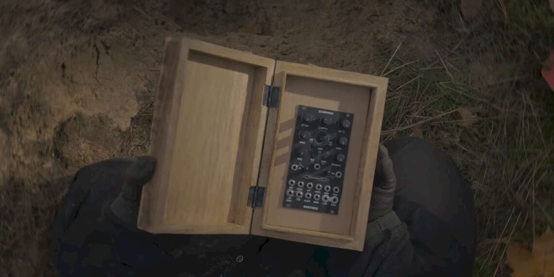 Tolkachev has found something ... in the forest! The box opens, and inside is a new Radiant module from Dnipro Modular x Sinevibes!